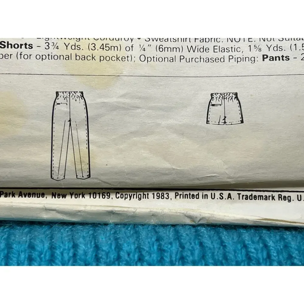 McCalls 8715 Sewing pattern Mens pants or shorts size Medium